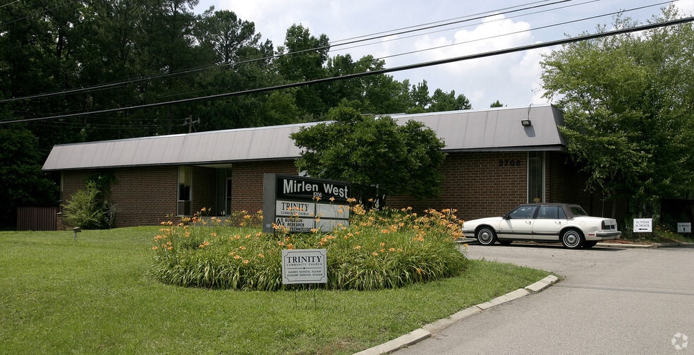 5706 Chapel Hill Rd, Raleigh, NC for lease - Building Photo - Image 2 of 8