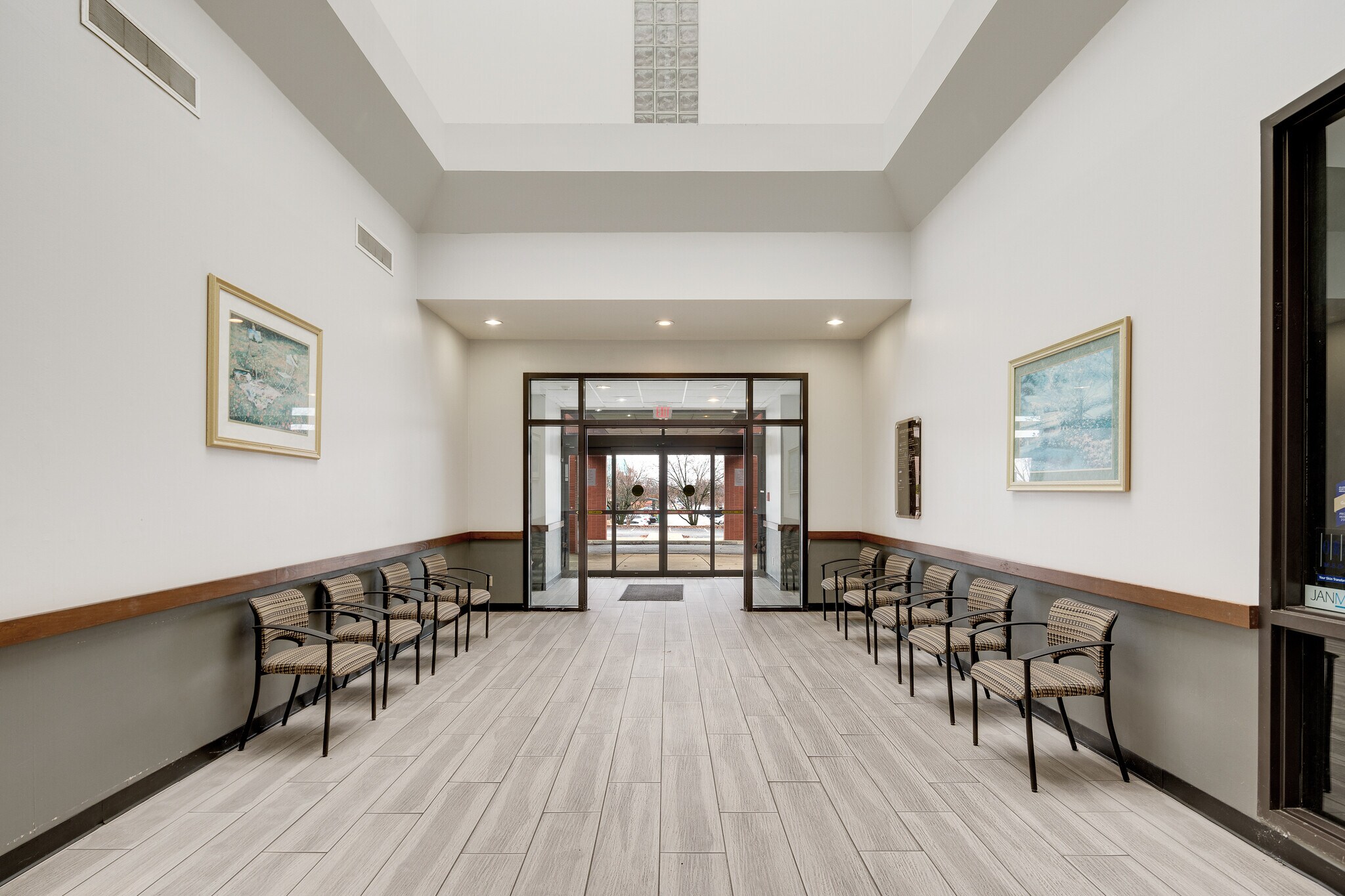 6570 Stage Rd, Bartlett, TN for sale Interior Photo- Image 1 of 13