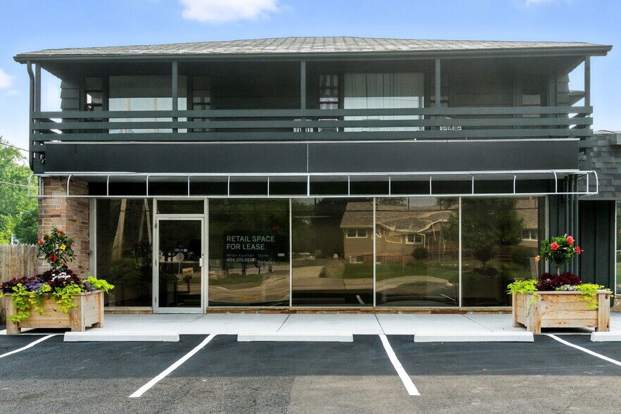 7922 N Port Washington Rd, Fox Point, WI for lease - Building Photo - Image 2 of 32