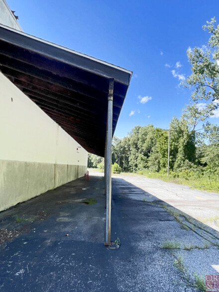 730 Windham Rd, Windham, CT for sale - Building Photo - Image 2 of 19