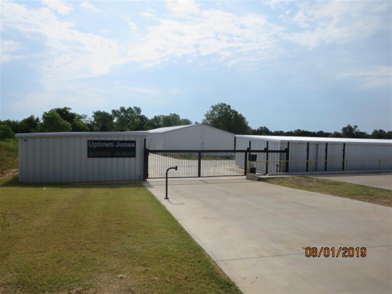 9248 N Hiwassee Rd, Jones, OK for sale - Primary Photo - Image 1 of 1