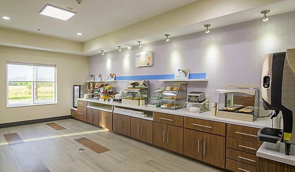 220 N Expressway 77, Raymondville, TX for sale - Building Photo - Image 3 of 18