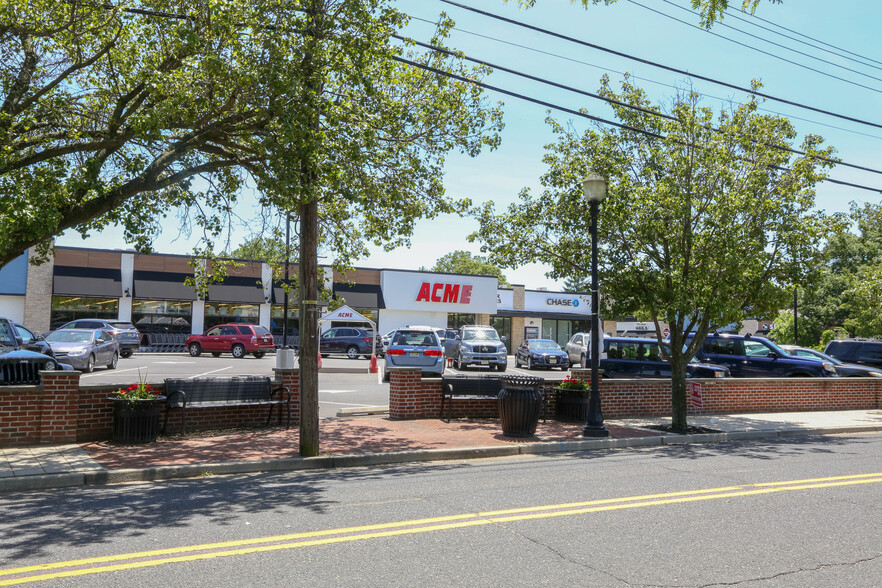 560 River Rd, Fair Haven, NJ for lease - Building Photo - Image 3 of 9