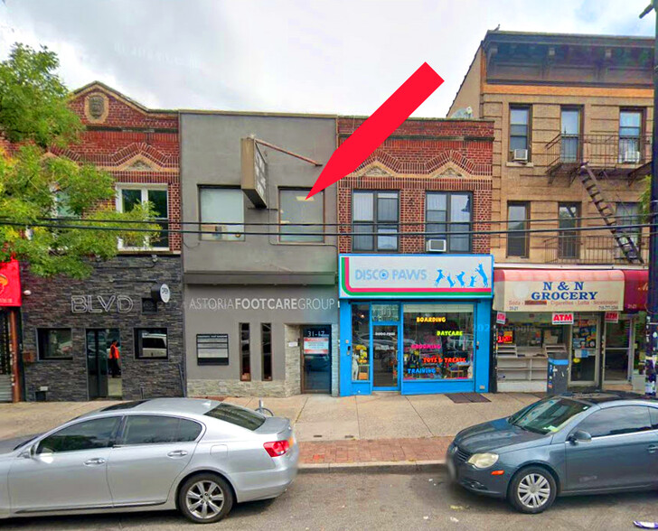 31-17 Ditmars Blvd, Astoria, NY for lease - Building Photo - Image 1 of 6