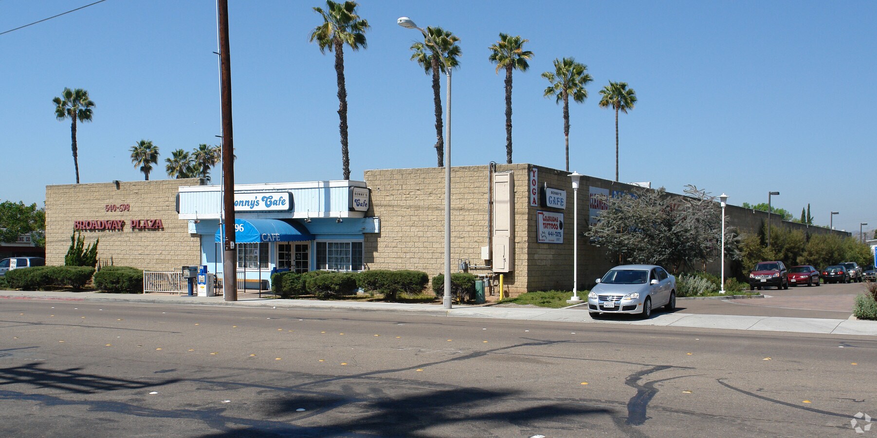 540598 Broadway, El Cajon, CA 92021