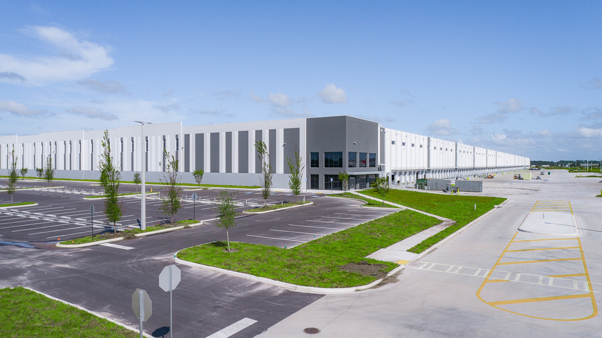 4100 Logistics Park, Winter Haven, FL for lease Building Photo- Image 1 of 2