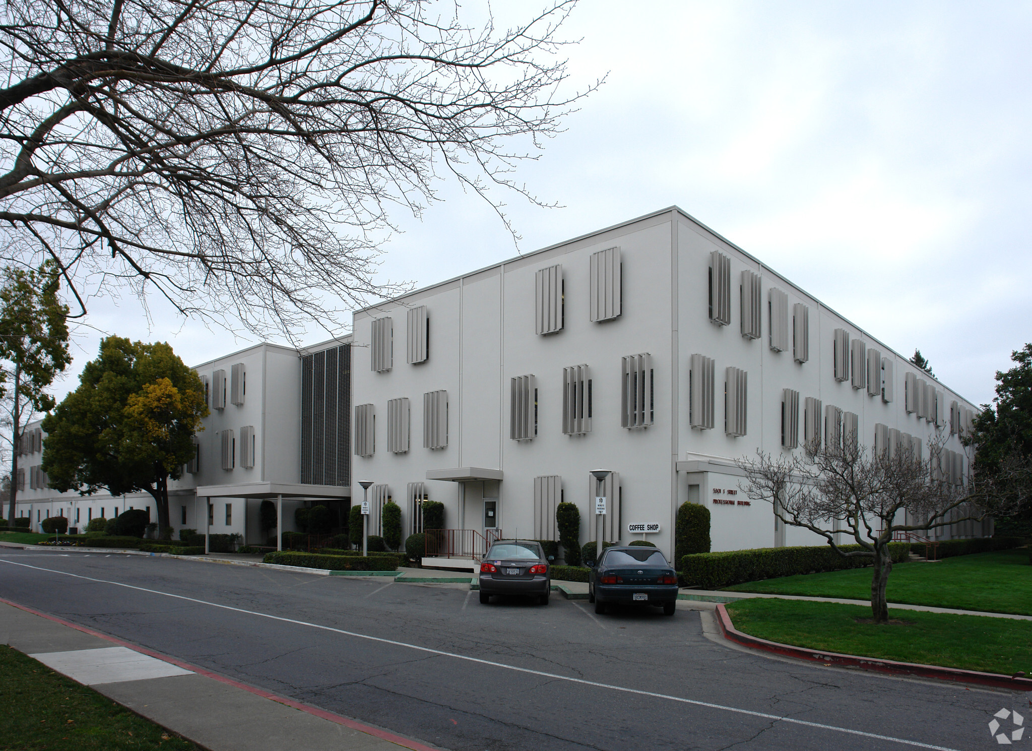 5301 F St, Sacramento, CA for sale Primary Photo- Image 1 of 1