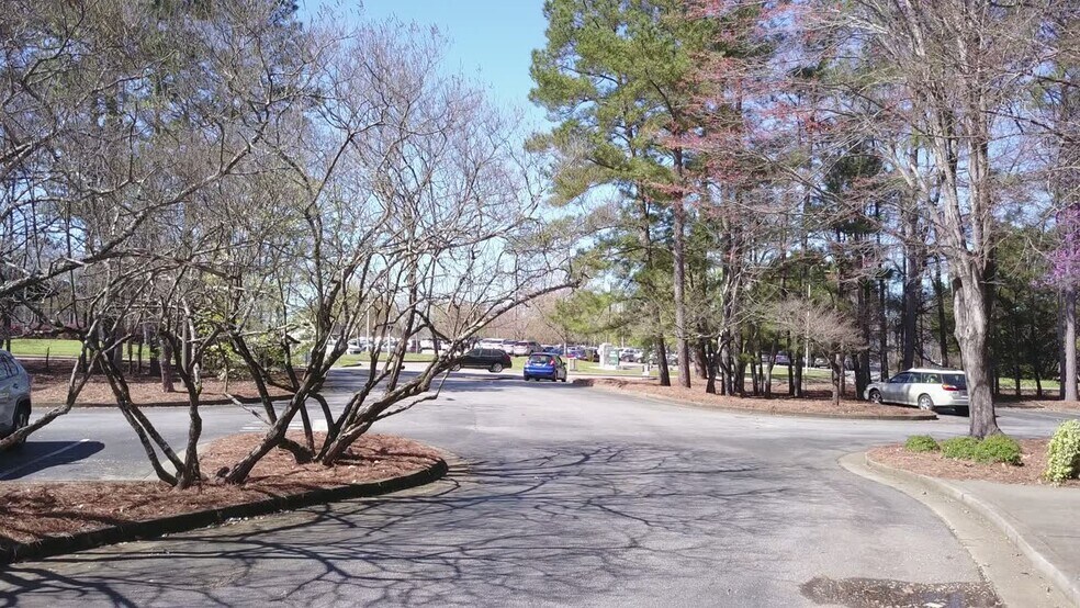 700 Sunset Dr, Athens, GA 30606