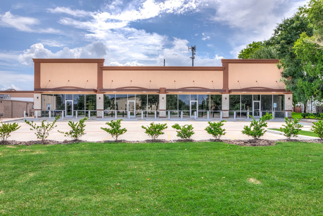 18010 Kingsland Blvd, Houston, TX for lease Building Photo- Image 1 of 8