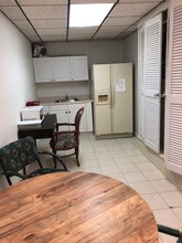 7777 N Davie Rd Ext, Davie, FL for lease Building Photo- Image 2 of 2