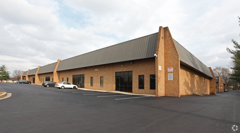 823 Hammonds Ferry Rd, Linthicum, MD for lease - Primary Photo - Image 1 of 5