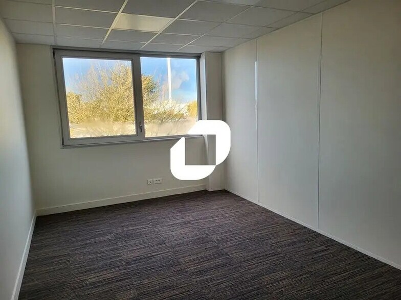 Industrial in Mérignac for lease - Interior Photo - Image 3 of 10