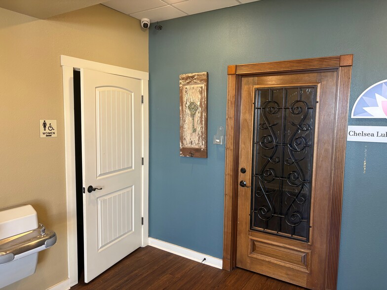 611 W Tx-340-loop, Woodway, TX for lease - Building Photo - Image 3 of 8