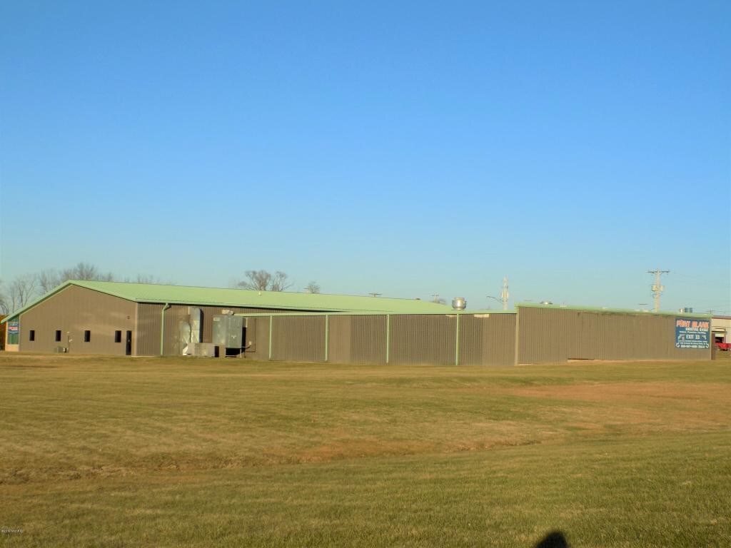 1340 Territorial Rd, Benton Harbor, MI for sale Primary Photo- Image 1 of 1