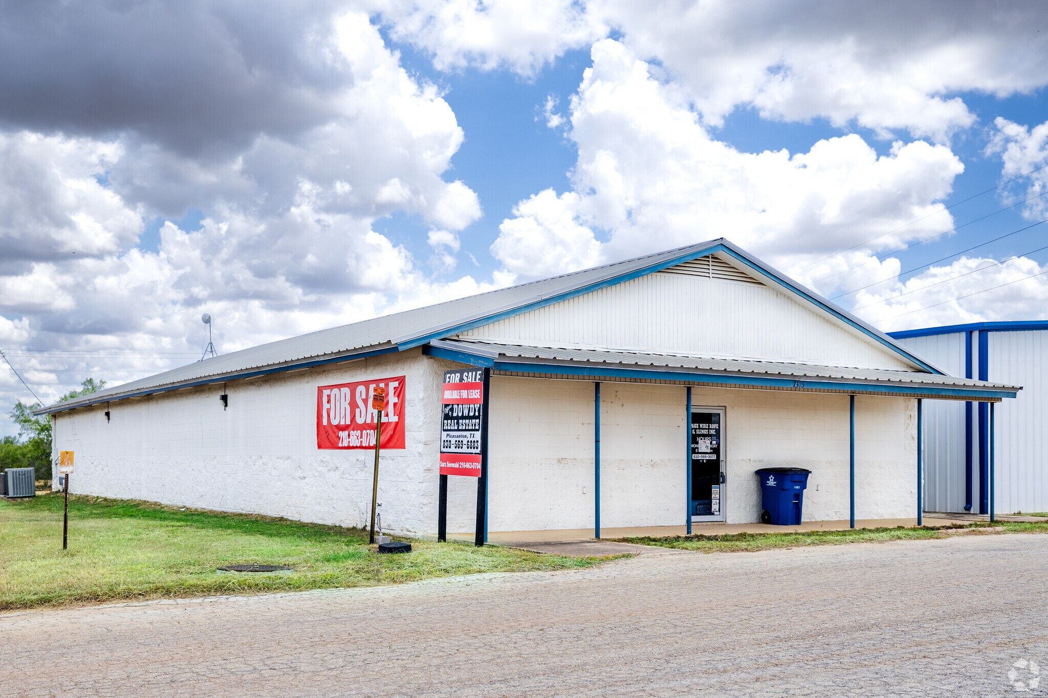 1375 Jr Blvd, Pleasanton, TX for sale Building Photo- Image 1 of 1