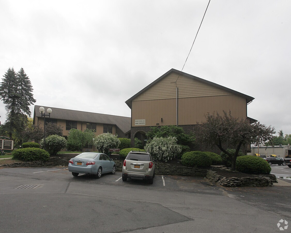 105 Lake Hill Rd, Burnt Hills, NY 12027 Property Record