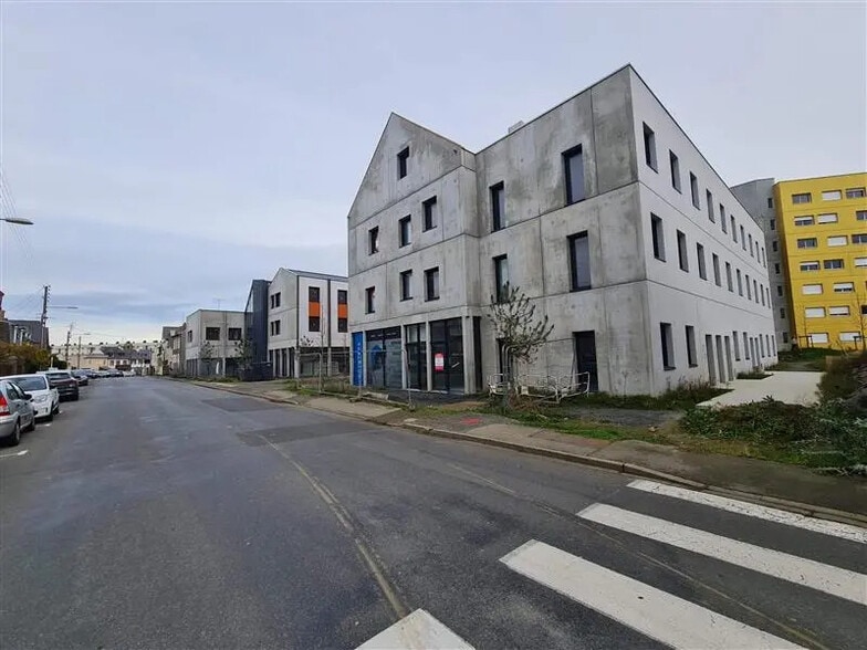Office in Saint-Brieuc for sale - Building Photo - Image 3 of 7