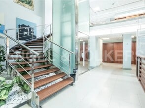 Retail in Barcelona, Barcelona for lease Interior Photo- Image 2 of 5