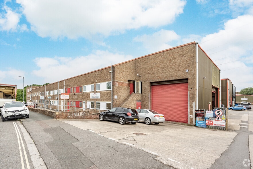 Dixon Rd, Bristol for lease - Building Photo - Image 2 of 6