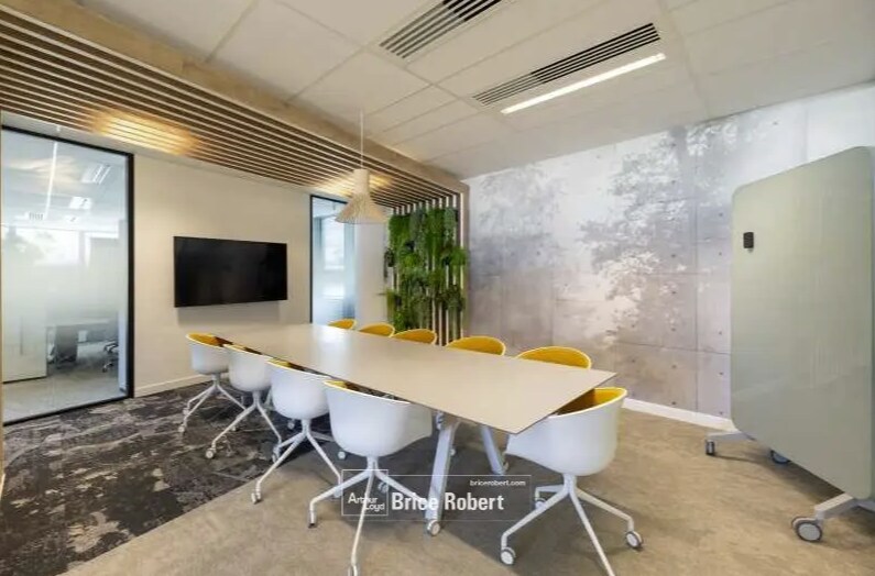 Office in Lyon for lease Interior Photo- Image 1 of 7