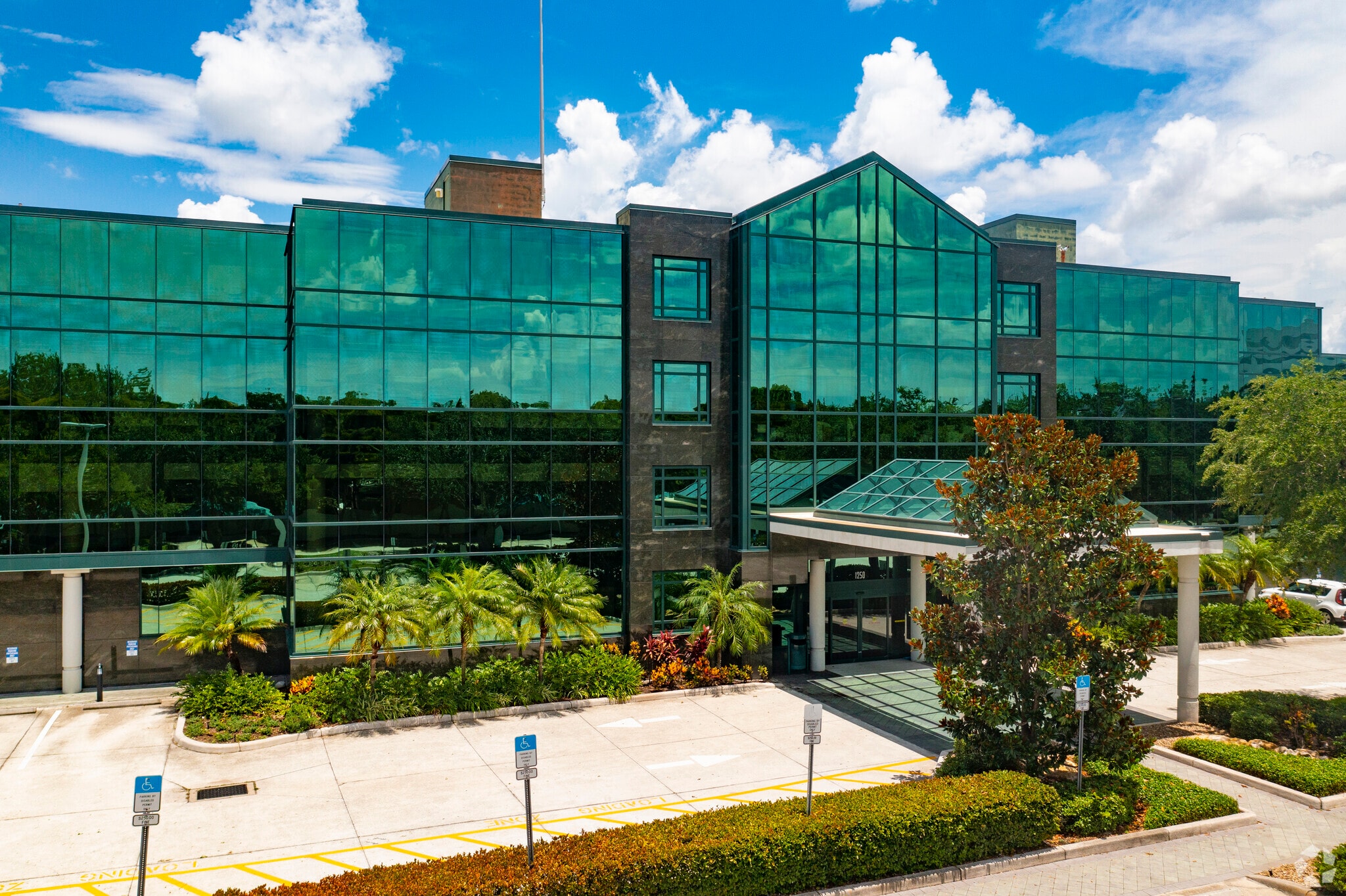 1250 S Tamiami Trl, Sarasota, FL for lease Primary Photo- Image 1 of 15