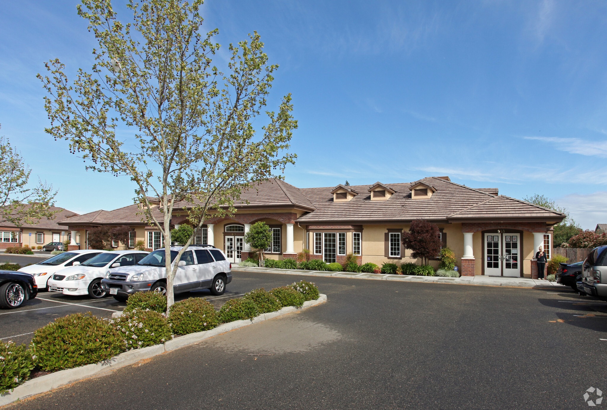 953-959 E Monte Vista Ave, Turlock, CA for lease Primary Photo- Image 1 of 14