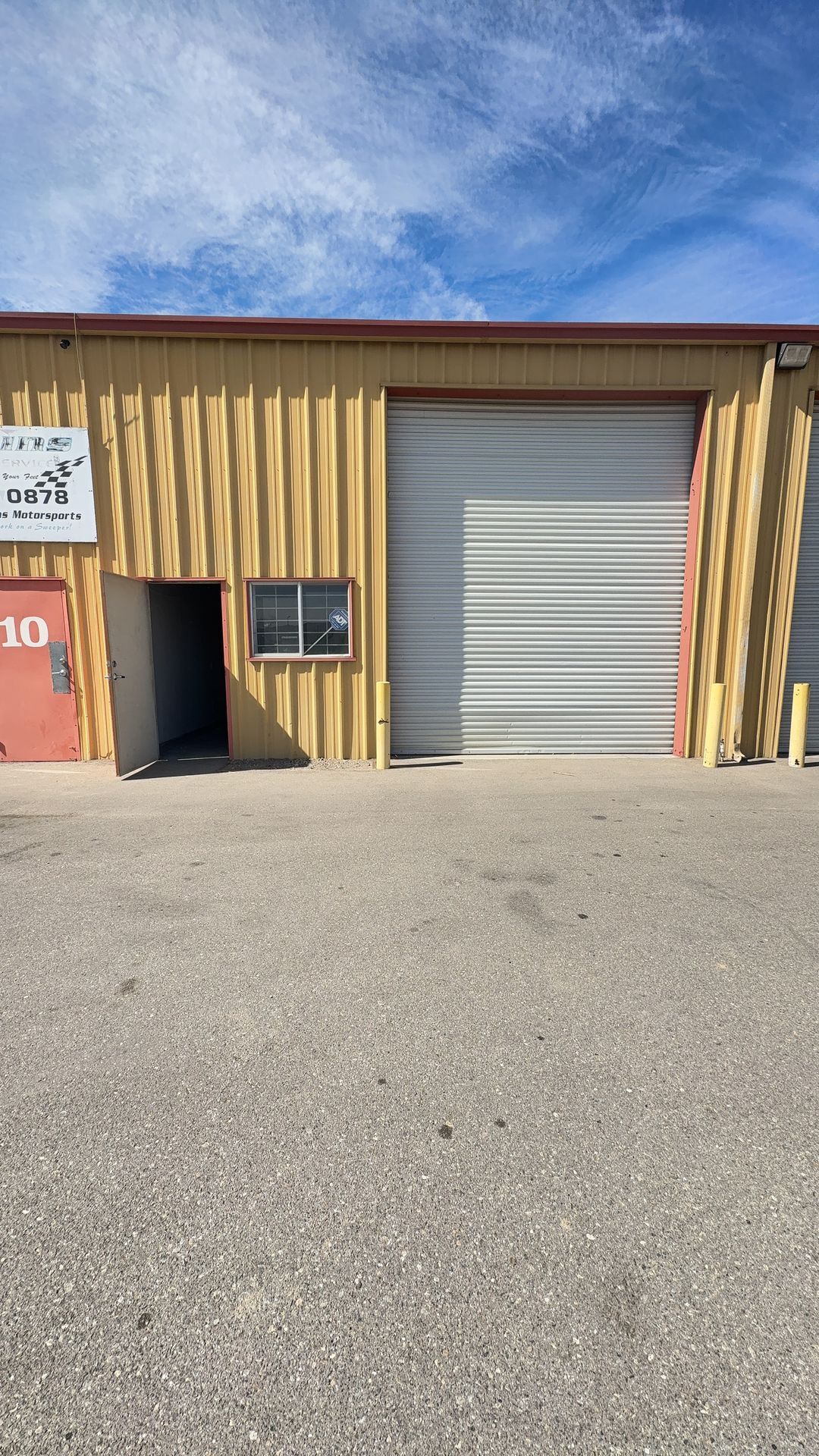 13600 Quinnault Rd, Apple Valley, CA for lease Building Photo- Image 1 of 10