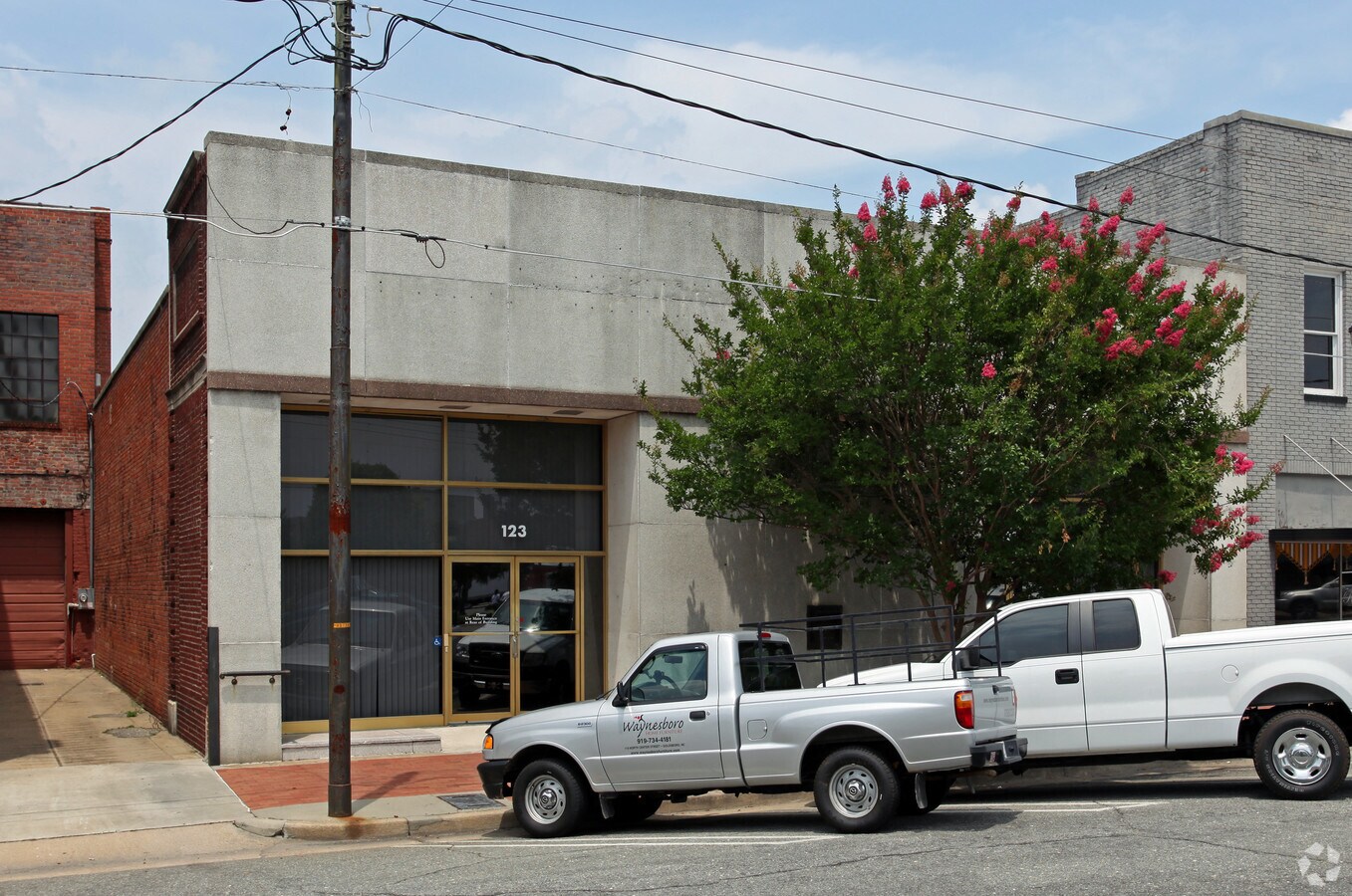 123 N Center St, Goldsboro, NC 27530 Artisan Village