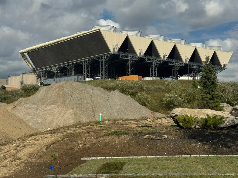 3 Woodruff Hill Rd, Oxford, CT for sale - Building Photo - Image 3 of 7