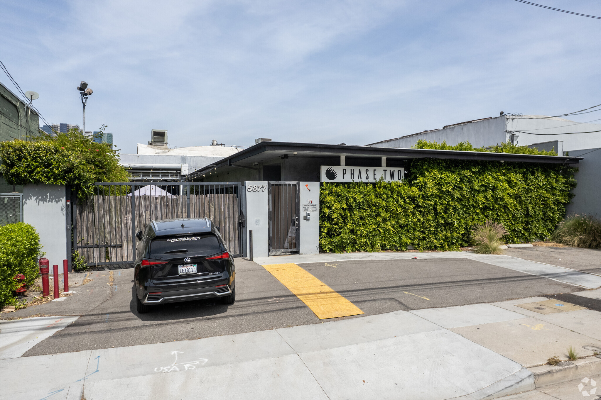 5877 Obama Blvd, Los Angeles, CA for lease Primary Photo- Image 1 of 35