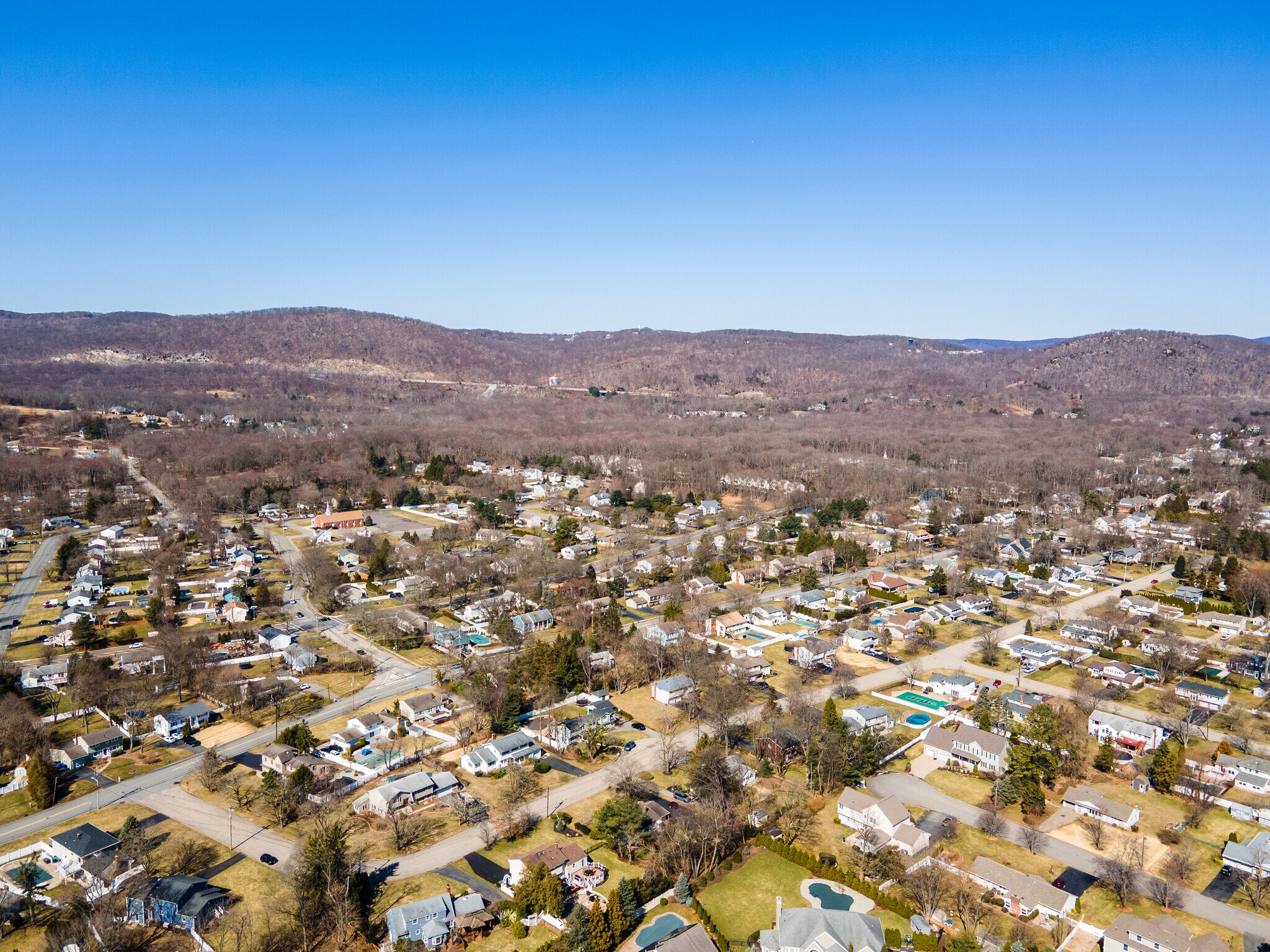 60 Sunset in Pompton Plains, NJ Pompton Plains, NJ for Sale