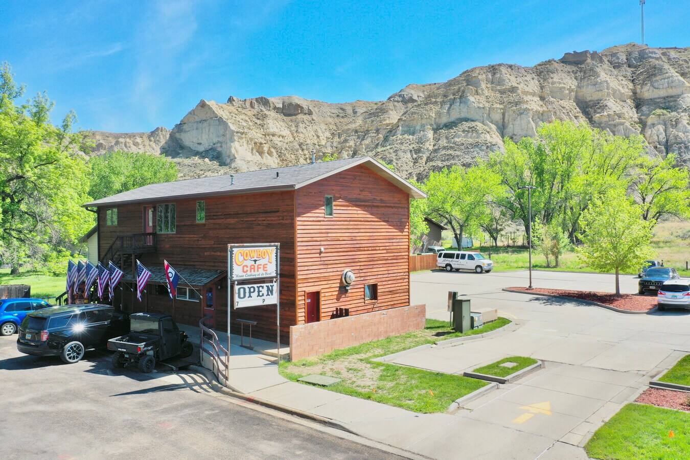 215 4th St, Medora, ND 58645