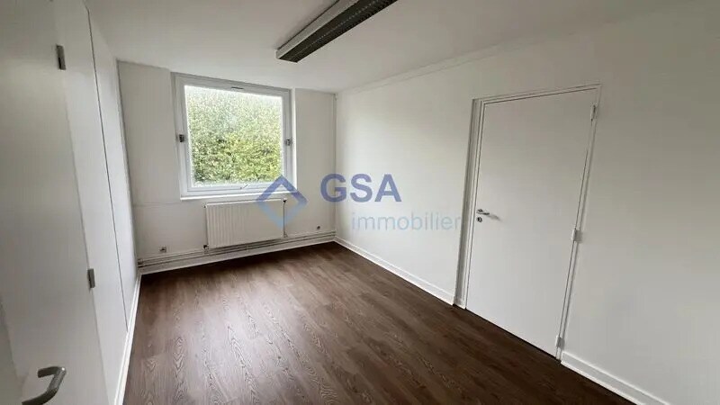 Office in Évry-Courcouronnes for lease - Interior Photo - Image 2 of 6