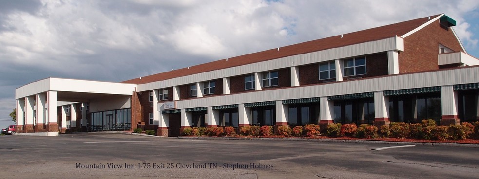 2400 Executive Park NW, Cleveland, TN for sale - Building Photo - Image 1 of 1