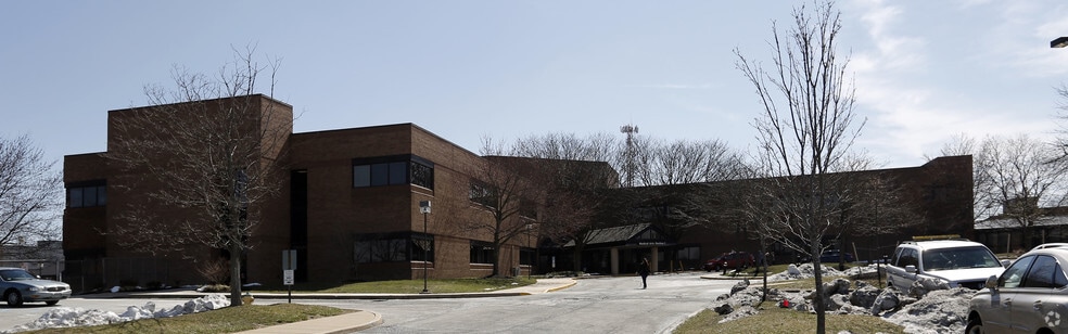 4745-4755 Ogletown Stanton Rd, Newark, DE for sale - Building Photo - Image 1 of 1