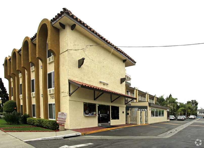 705 S Beach Blvd, Anaheim, CA, 92804 Motel Property For Sale