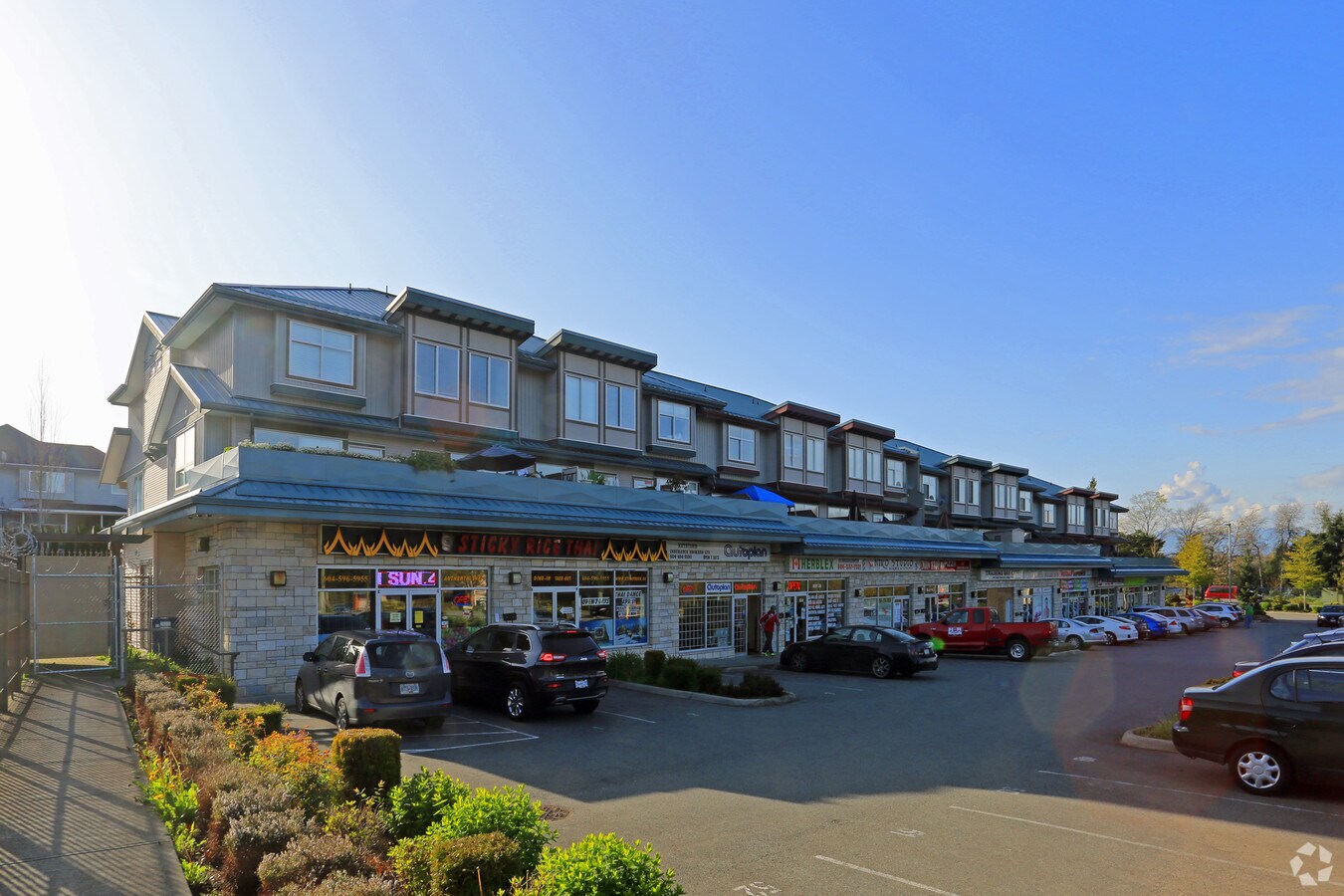 8077 King Blvd, Surrey, BC V3W 5B4
