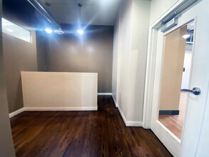 100 W Kinzie St, Chicago, IL for lease Interior Photo- Image 2 of 5