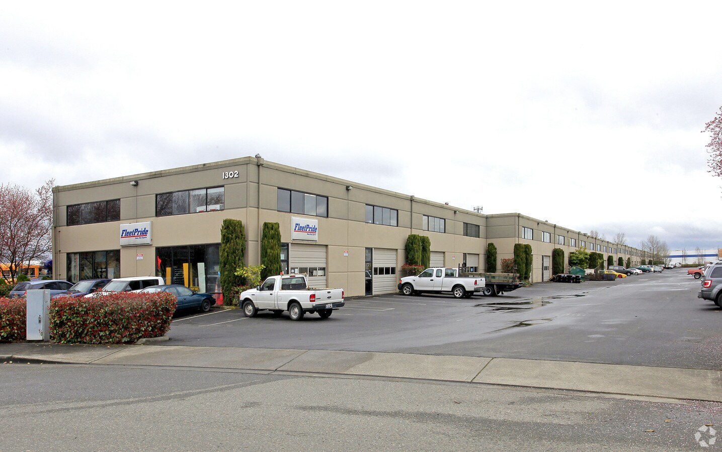 1302 W Main St, Auburn, WA 98001