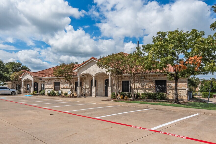 9500 Lakeview Pky, Rowlett, TX for sale - Building Photo - Image 1 of 1