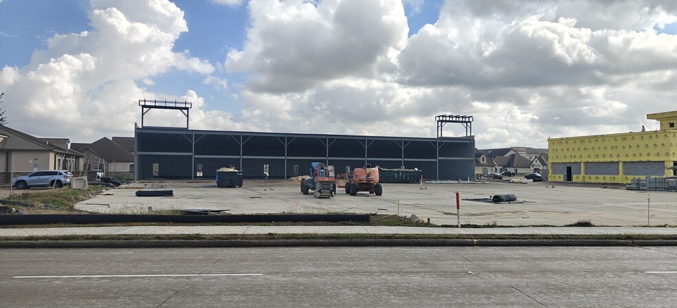 200 Greenhouse rd, Houston, TX for lease - Building Photo - Image 2 of 3