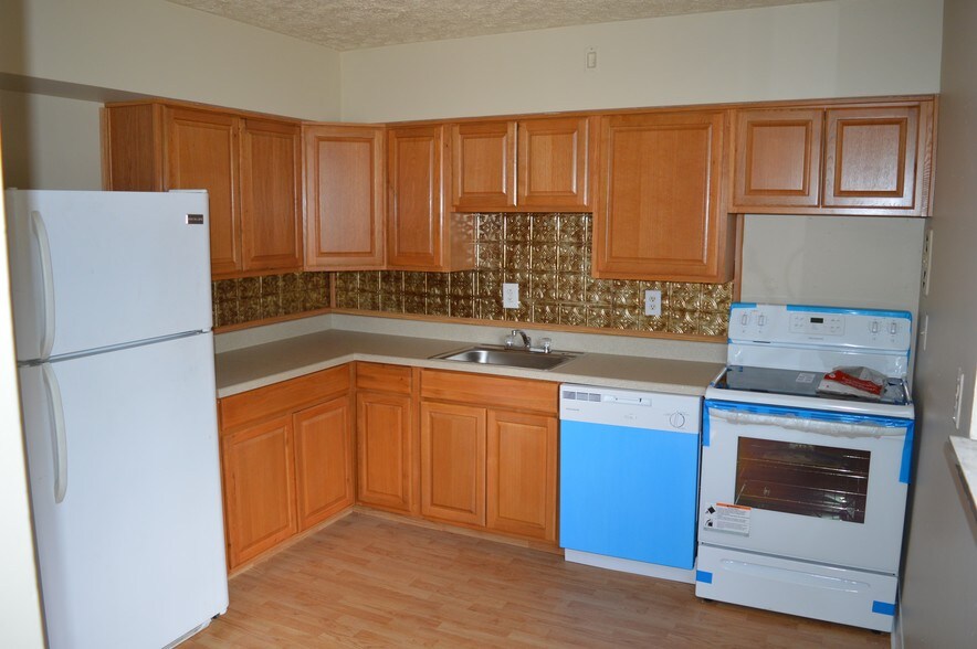 127-135 Commonwealth Ave, Erlanger, KY for sale - Building Photo - Image 1 of 1