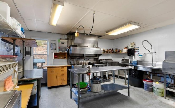 12058 Wisconsin 32, Suring, WI for sale - Interior Photo - Image 3 of 9