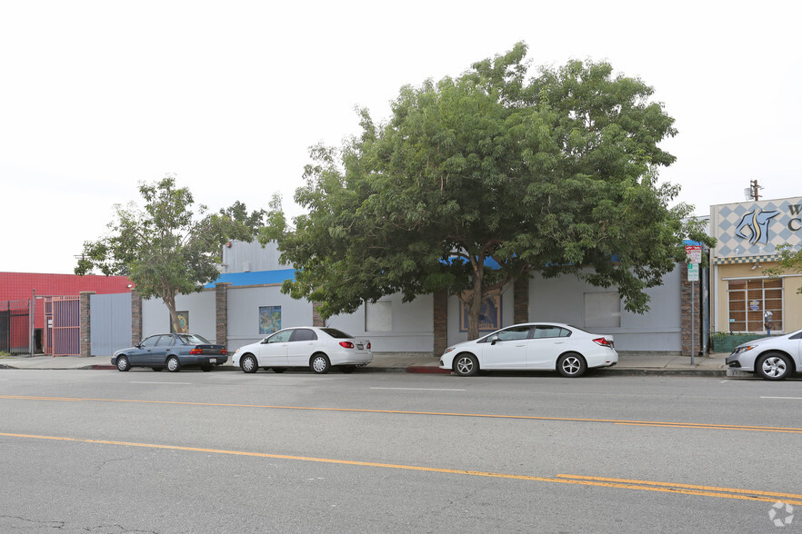 7119 Owensmouth Ave, Canoga Park, CA for sale - Building Photo - Image 2 of 6