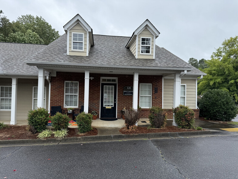 100-126 Prospect Pl, Alpharetta, GA for lease - Building Photo - Image 1 of 5