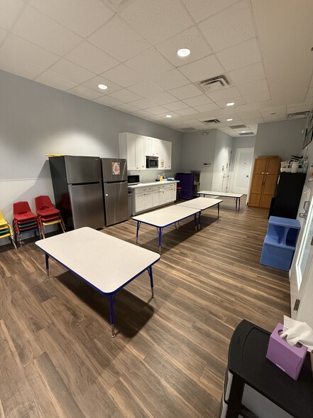 3500 Ranch Road 620 S, Bee Caves, TX for lease - Interior Photo - Image 3 of 6