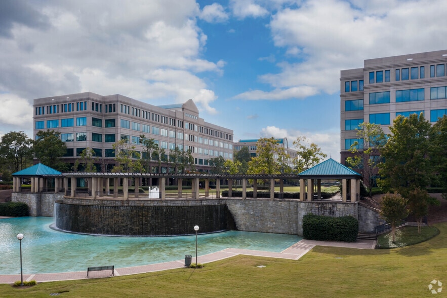 3500 Colonnade Pky, Birmingham, AL for lease - Building Photo - Image 2 of 10