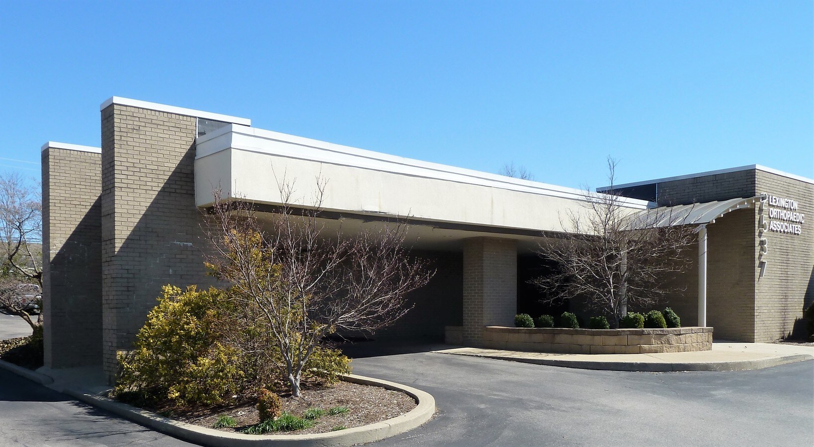 2537 Larkin Rd, Lexington, KY 40503