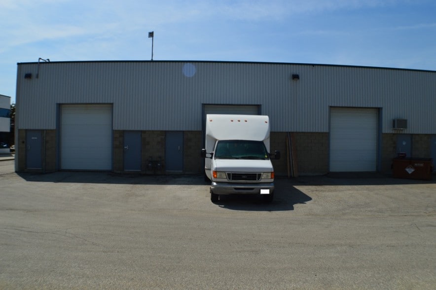 201 Spinnaker Way, Concord, ON for sale - Building Photo - Image 3 of 11