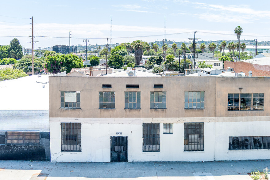 4606 W Jefferson Blvd, Los Angeles, CA for lease - Building Photo - Image 2 of 12